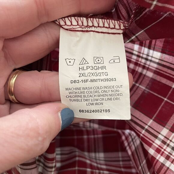 Wrangler Premium Wrinkle Resist Button Down Shirt - Picture 6 of 7